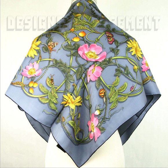 GUCCI steel blue FLOWER WEBBY country roses & insects silk 35" Scarf NWT + bag🎁 - Picture 4 of 6
